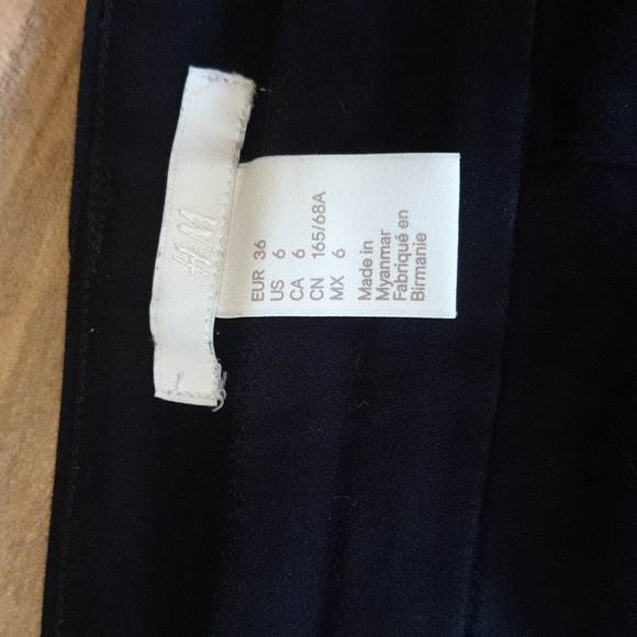 Capris - Picture 2 of 2